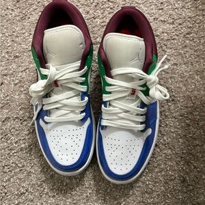 Jordan 1 white/ dark beetroot /hyper royal